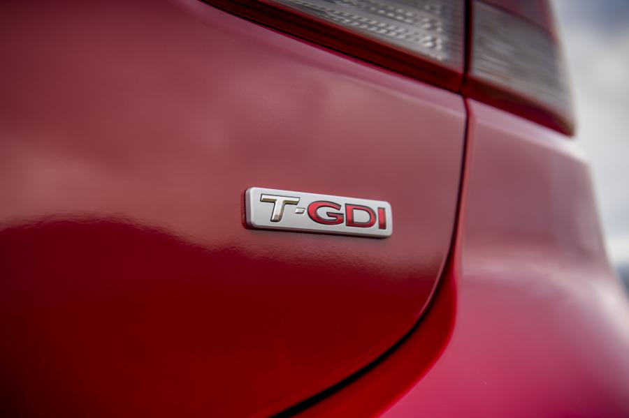 Логотип Kia Rio First Edition 2017 года  (UK) (фото 46 из 70)